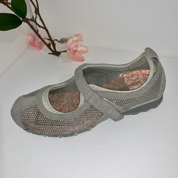 Skechers Shoes - Skechers Relaxed Fit Air Cooled Mary Jane Flats